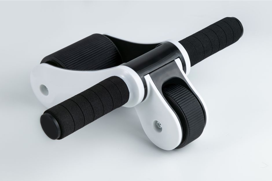 Roue abdominale utilisée pour un exercice de gainage