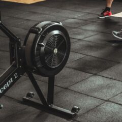 Rameur indoor pour une séance cardio structurée et progressive
