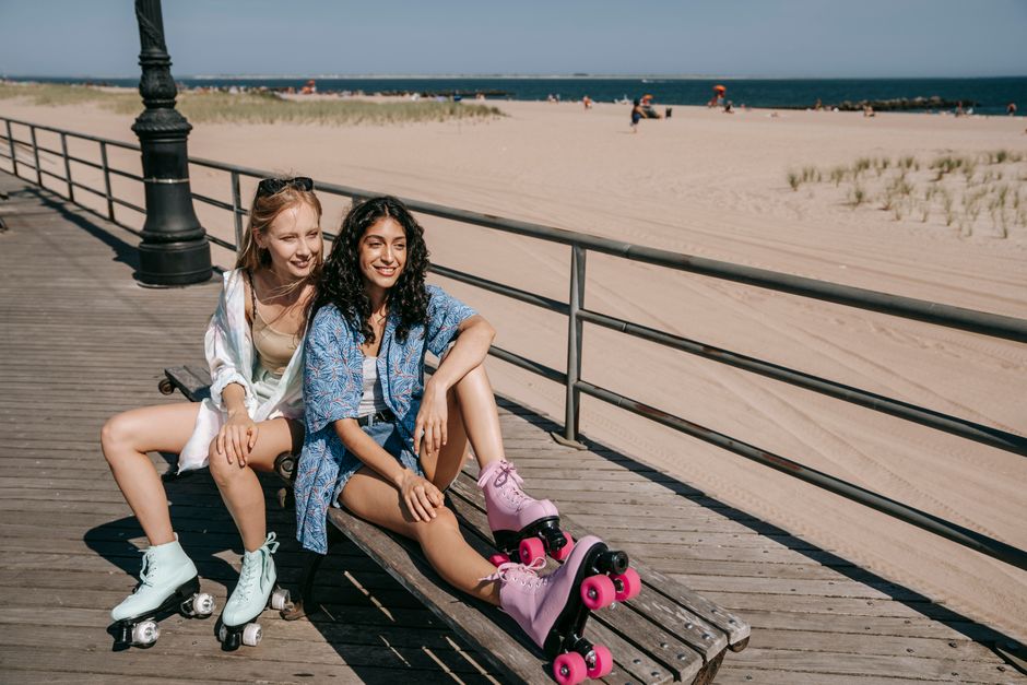 Patins à roulettes pour reprendre le roller avec protections