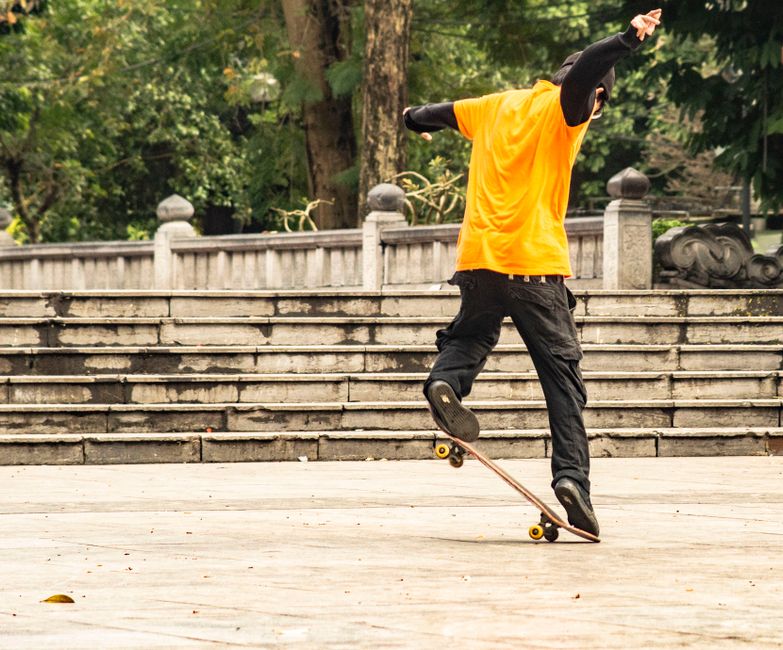 Skateboard pour débuter avec protections et base stable